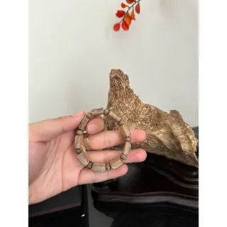 Raw Agarwood Bracelet – Natural Vietnamese Agarwood Beads (Wild Oud Style)